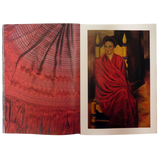 Detalle de encuadernación y acabados del libro EL REBOZO regalo institucional – Ambiente Mexicano