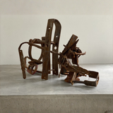 Composición 15 — escultura de lenguaje industrial contemporáneo certificada por Mario Zarza para recepciones ejecutivas y representación institucional-Marca Ambiente Mexicano