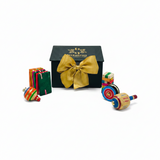 Kit antiestrés con juguetes mexicanos en miniatura dentro de estuche rígido negro personalizado como regalo corporativo creativo para empresas en México - Ambiente Mexicano