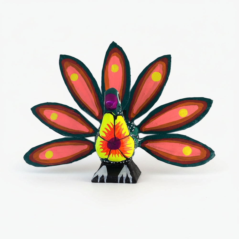 Alebrije Pavorreal_Alebrijes de Oaxaca- Ambiente Mexicano