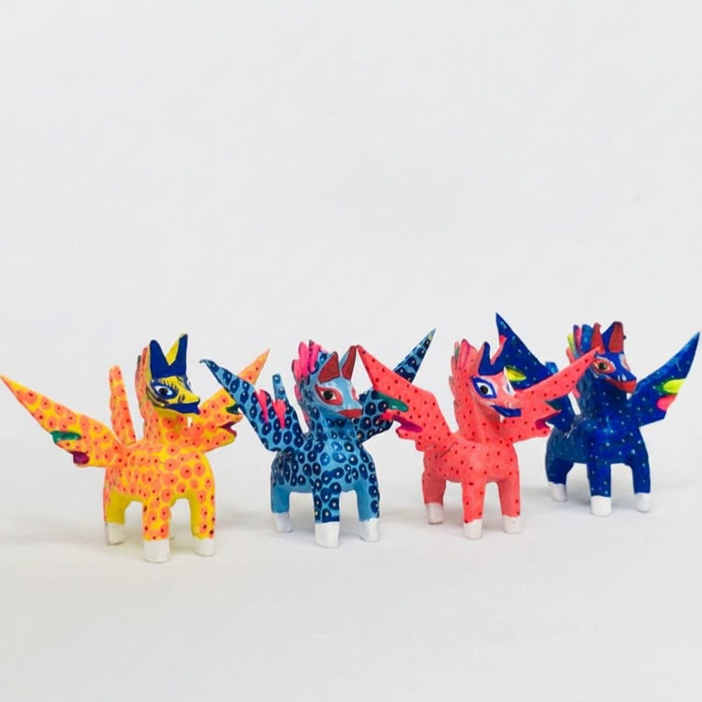 Alebrije Miniatura Pegaso - Ambiente Mexicano