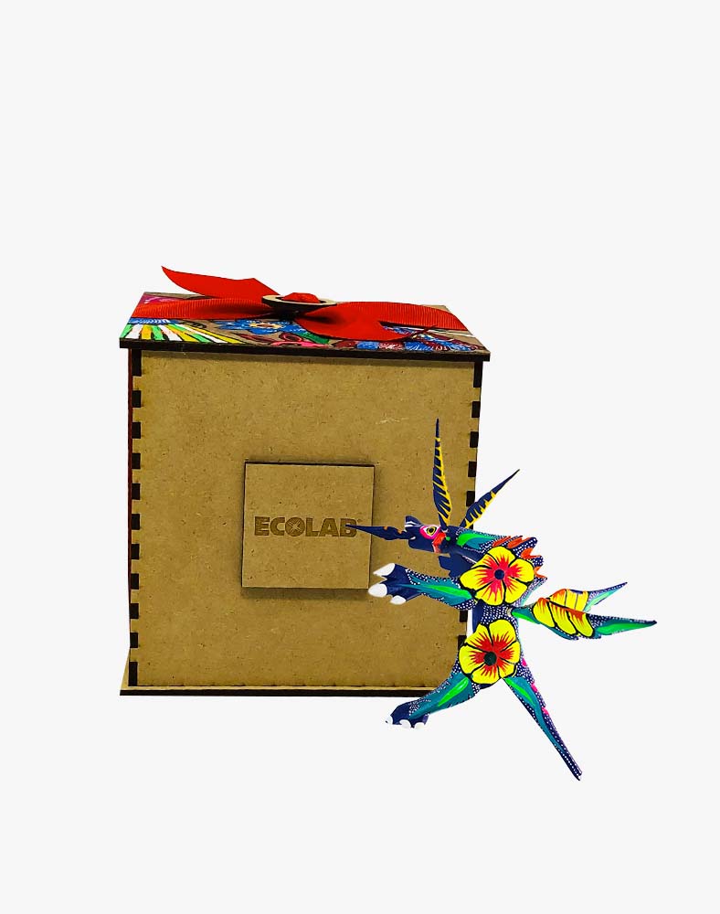 Alebrije mediano en caja de madera - Ambiente Mexicano