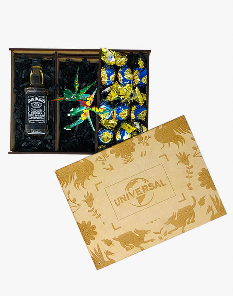 Caja Tequila Jalisco con alebrije mediano 2021 - Ambiente Mexicano