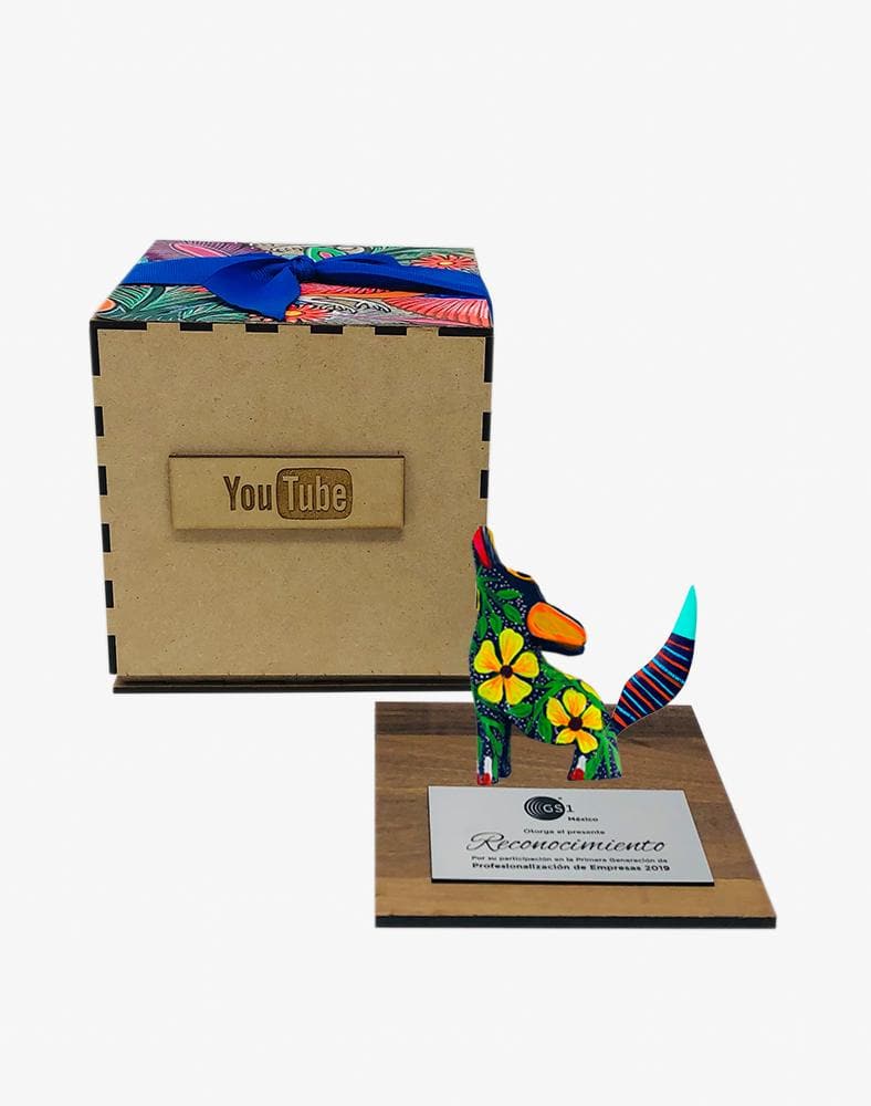 Trofeo con alebrije chico 2021 - Ambiente Mexicano