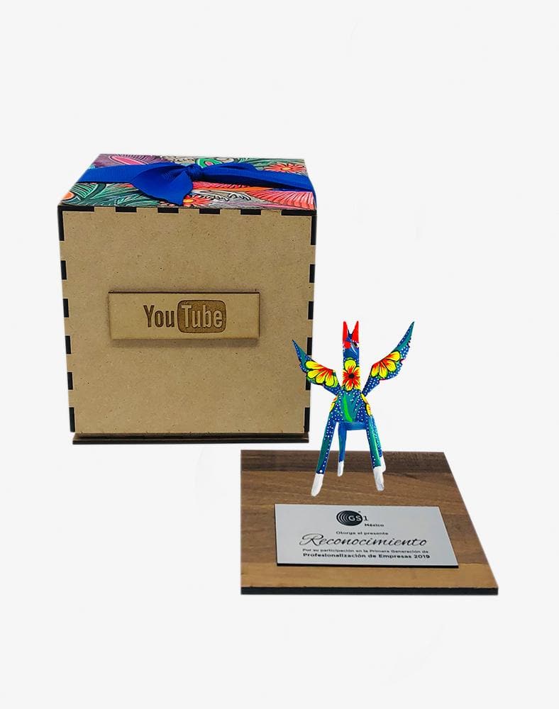 Trofeo con alebrije chico 2021 - Ambiente Mexicano