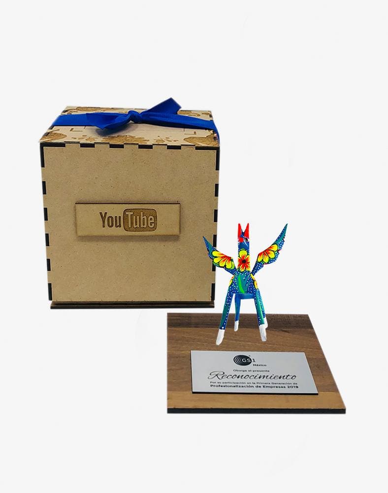 Trofeo con alebrije chico 2021 - Ambiente Mexicano