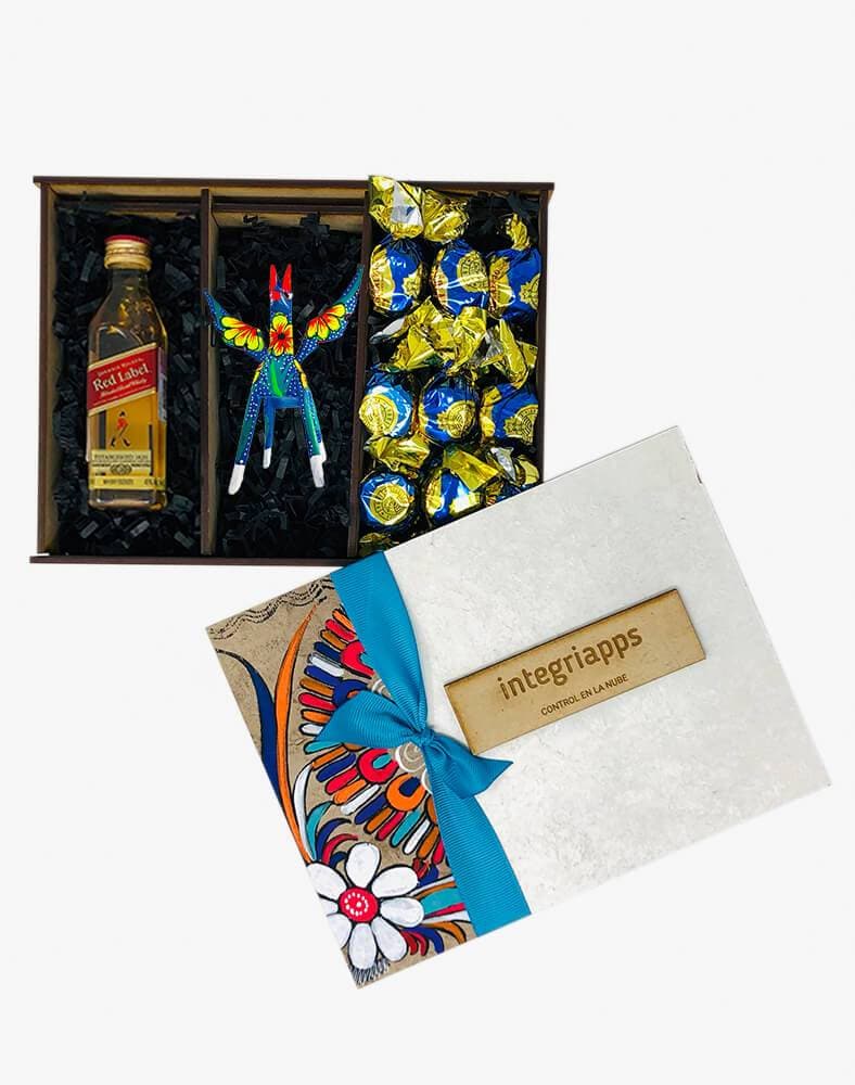 Caja Tequila Jalisco con alebrije mediano 2021 - Ambiente Mexicano