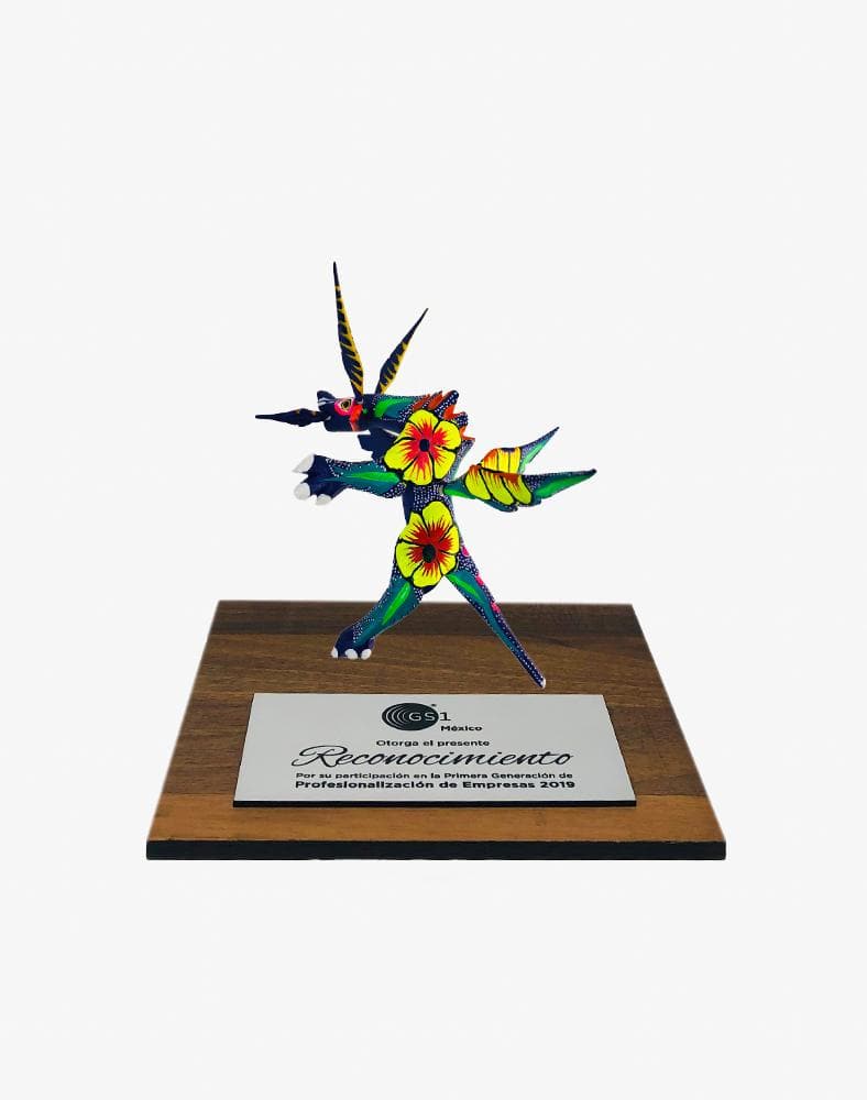 Trofeo con alebrije chico 2021 - Ambiente Mexicano