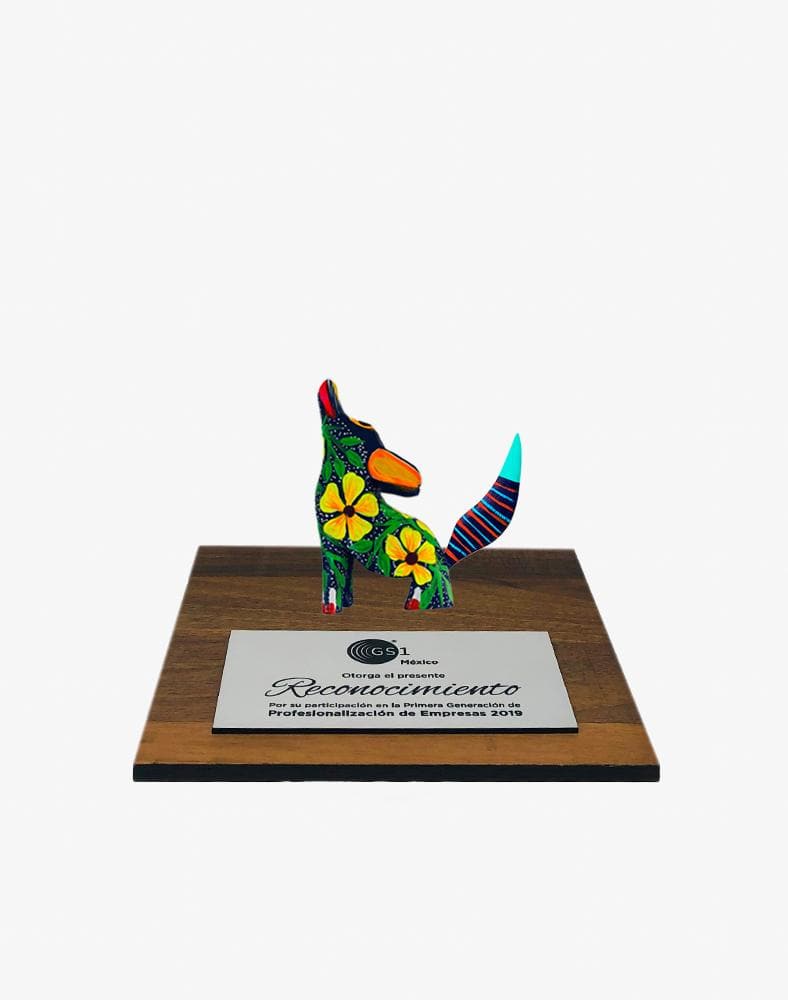 Trofeo con alebrije chico 2021 - Ambiente Mexicano